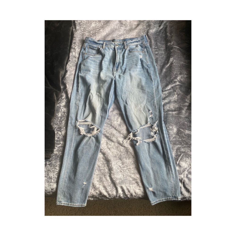 American eagle mom jeans